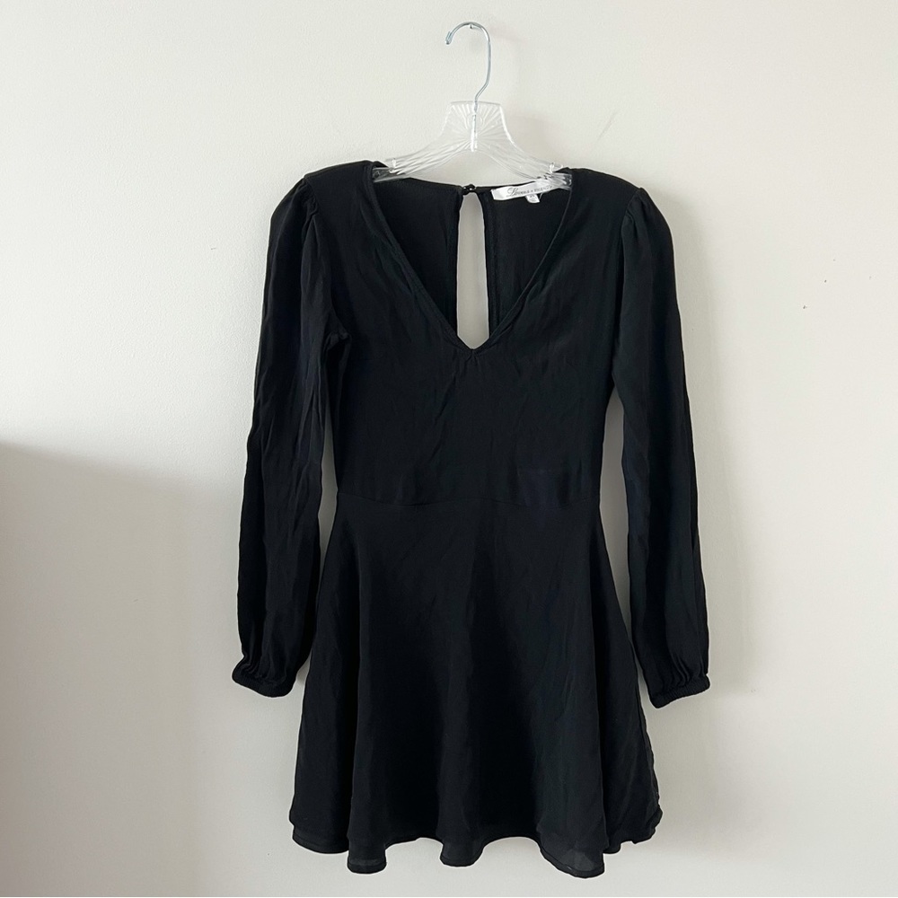 Lovers and Friends Black V Neck Mini Cocktail Dress Long Sleeve Fit and Flare